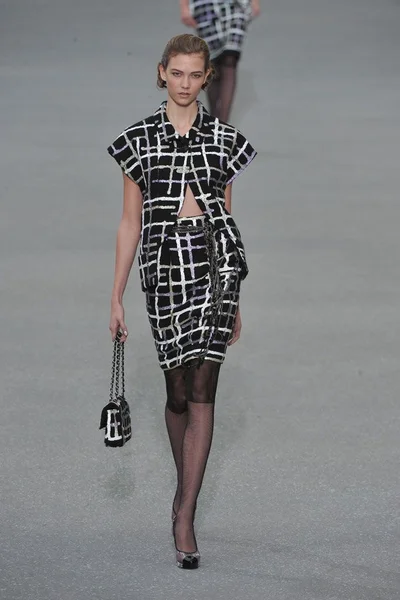 Look 2